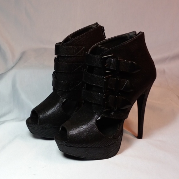 Beau & Ashe  Booties - Picture 3 of 6